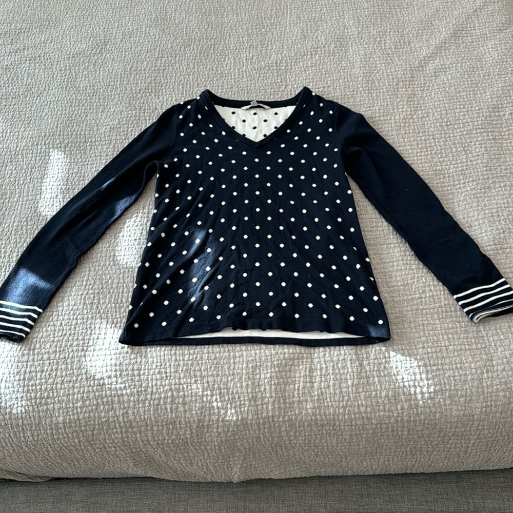 41 Hawthorn navy polkadot size small sweater